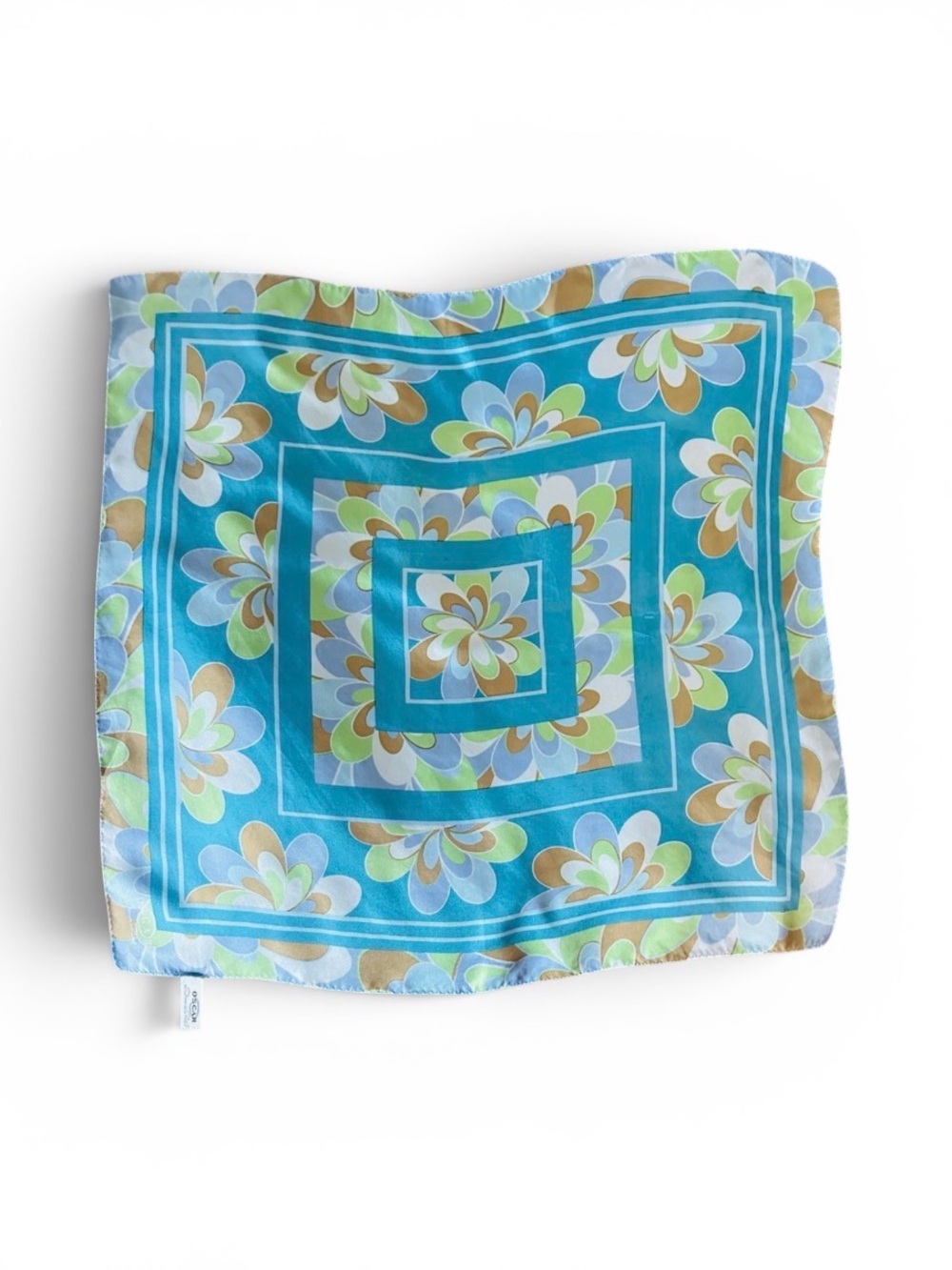 OSCAR 100% Silk Vintage Scarf. Blue/Multi-Hue OSCAR DE LA RENTA. It is Perfect.